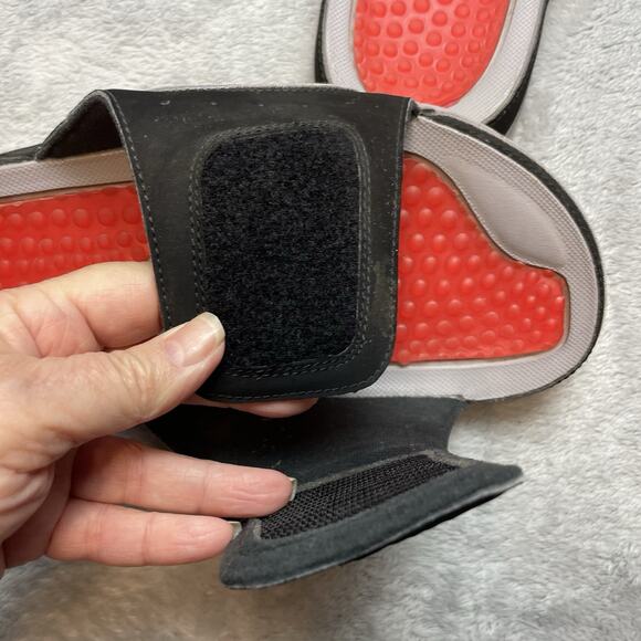 Nike Jordan Hydro 4 Slides Sandals Mens 11 Black Fire Red Cement Flight 532225 - Picture 6 of 8